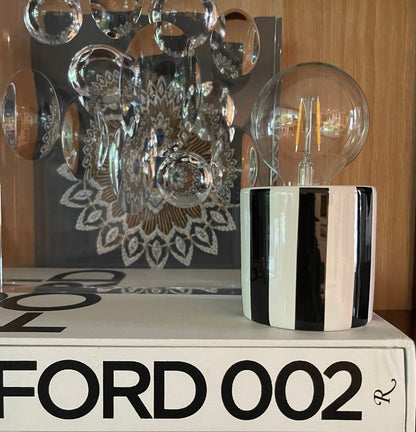 Lámpara de mesa Itchy